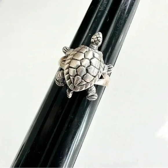Sterling Silver Vintage Moving Turtle Ring - Picture 2 of 6